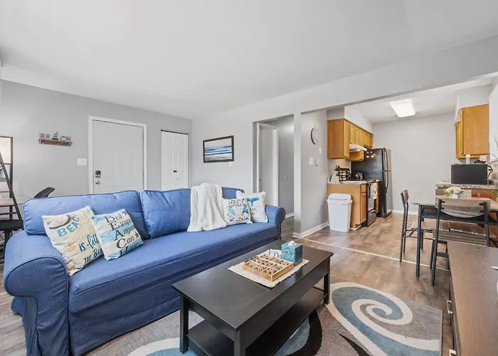 Large2br/great For Work Crews&families/desk/parkng