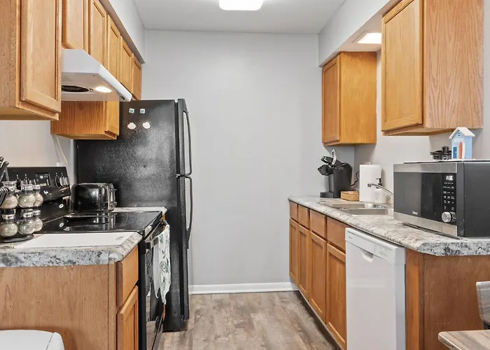 Apartamento Large2br/great For Work Crews&families/desk/parkng *