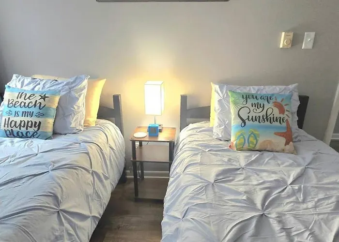 Large2br/great For Work Crews&families/desk/parkng *